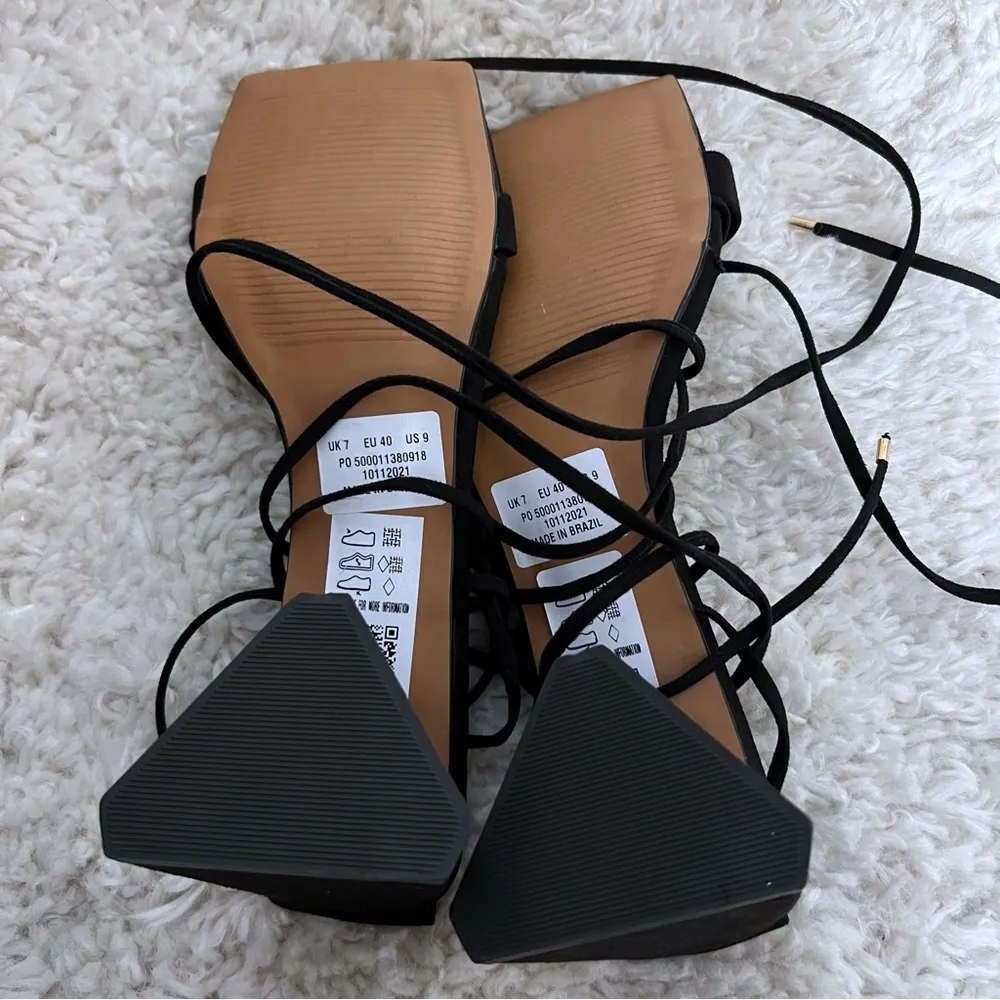 Asos Design  Square toe tie leg block heeled Women’s Heels  Black SZ US 9 LKNW - Image 9