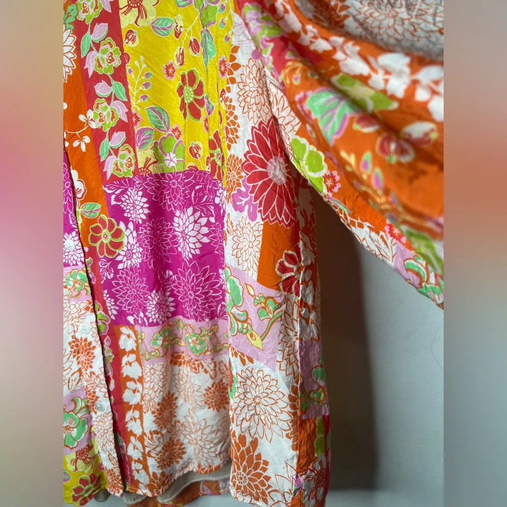 Fate Colorful Floral Blouse size medium Pink - Image 8