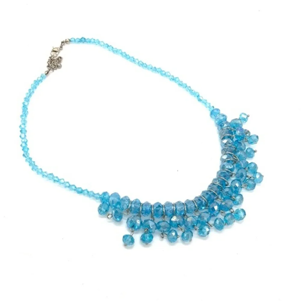 Sparkly blue beaded statement necklace - Image 36