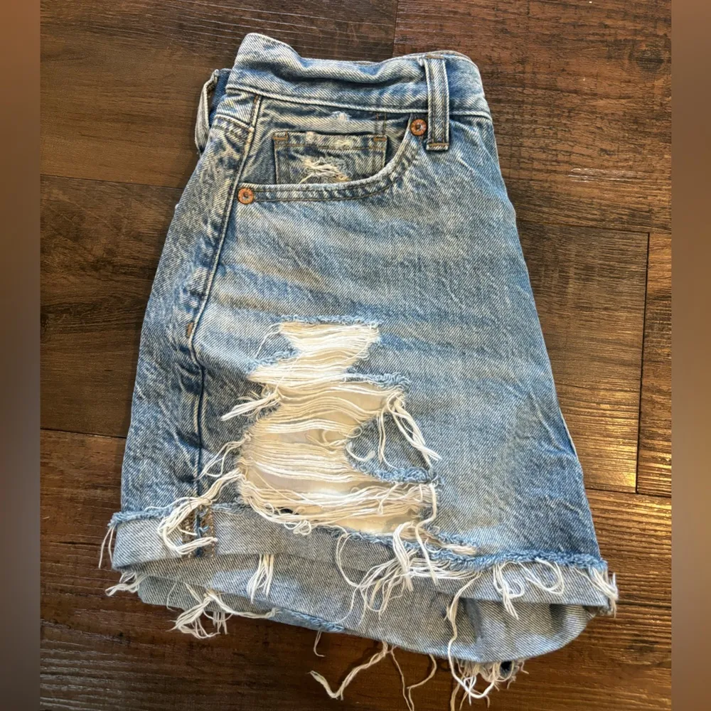 American Eagle high rise denim shorts - Image 2