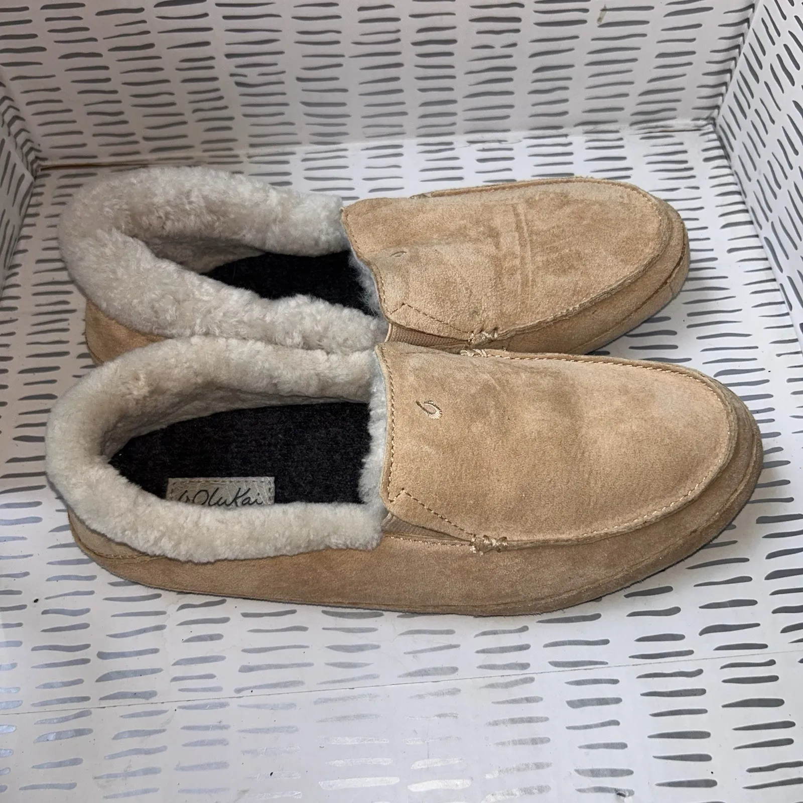 Olukai Shoes Women's 9 Ku'una Plush Moccasin Shearling‎ Slipper Golden Sand Tan - Image 3