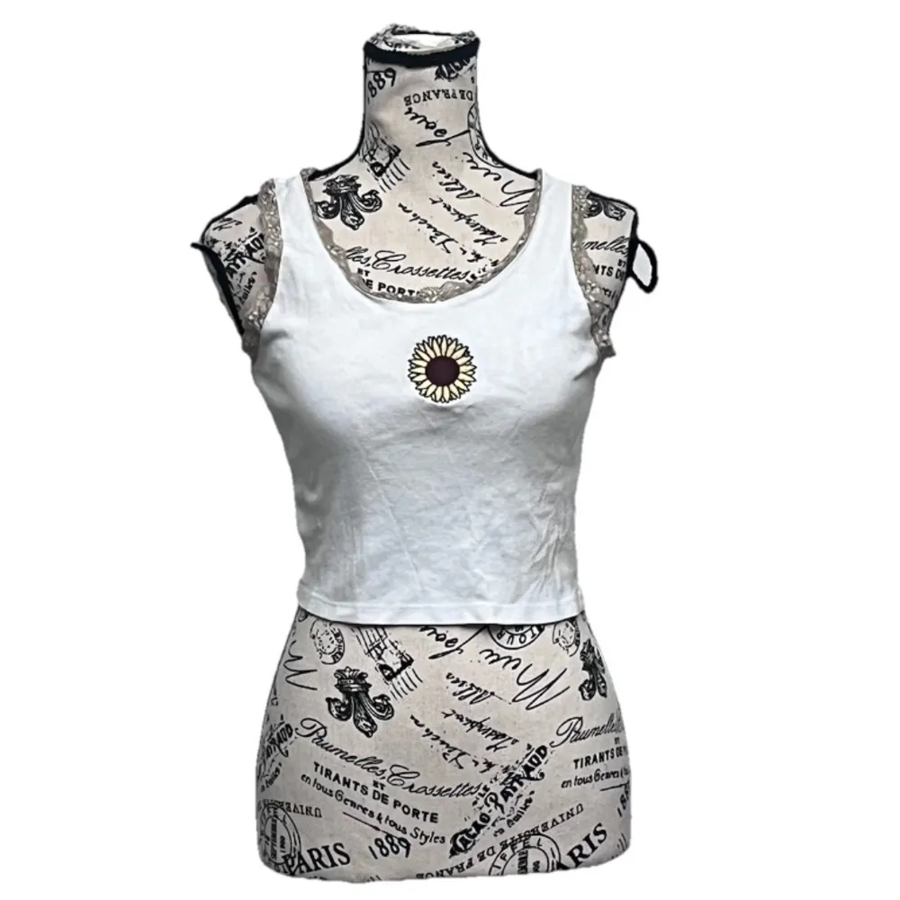 Love Peace & Lazy Days Sunflower Crop Tank Top XS White Cottagecore Y2K Boho - Image 2