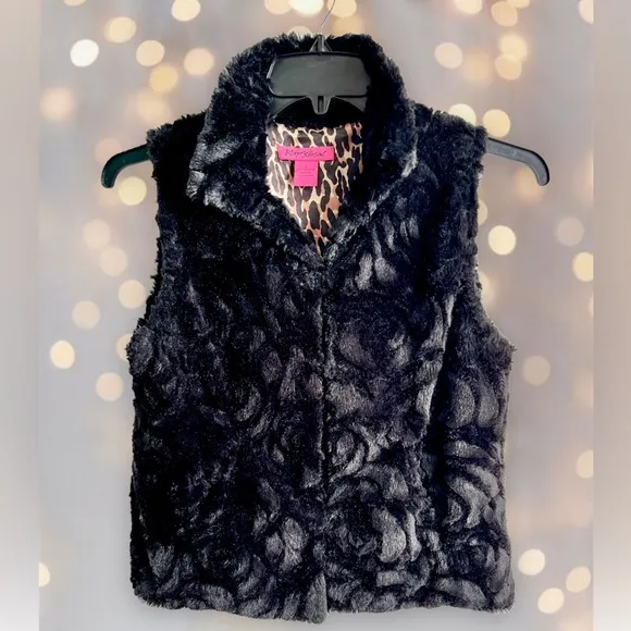 BETSEY JOHNSON Women Size S Black Faux Fur Vest - Image 2