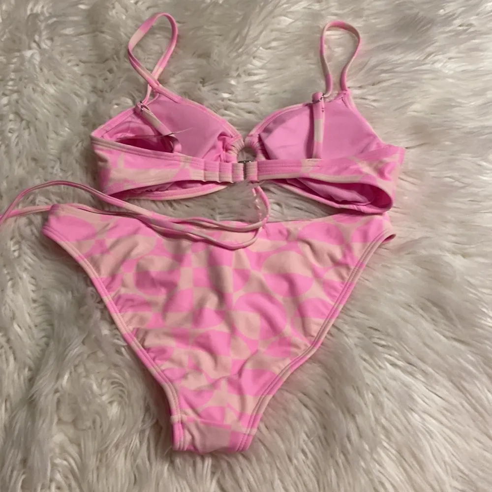 Xhilaration Swim size M brand new with tag both pieces top and bottom - Image 4
