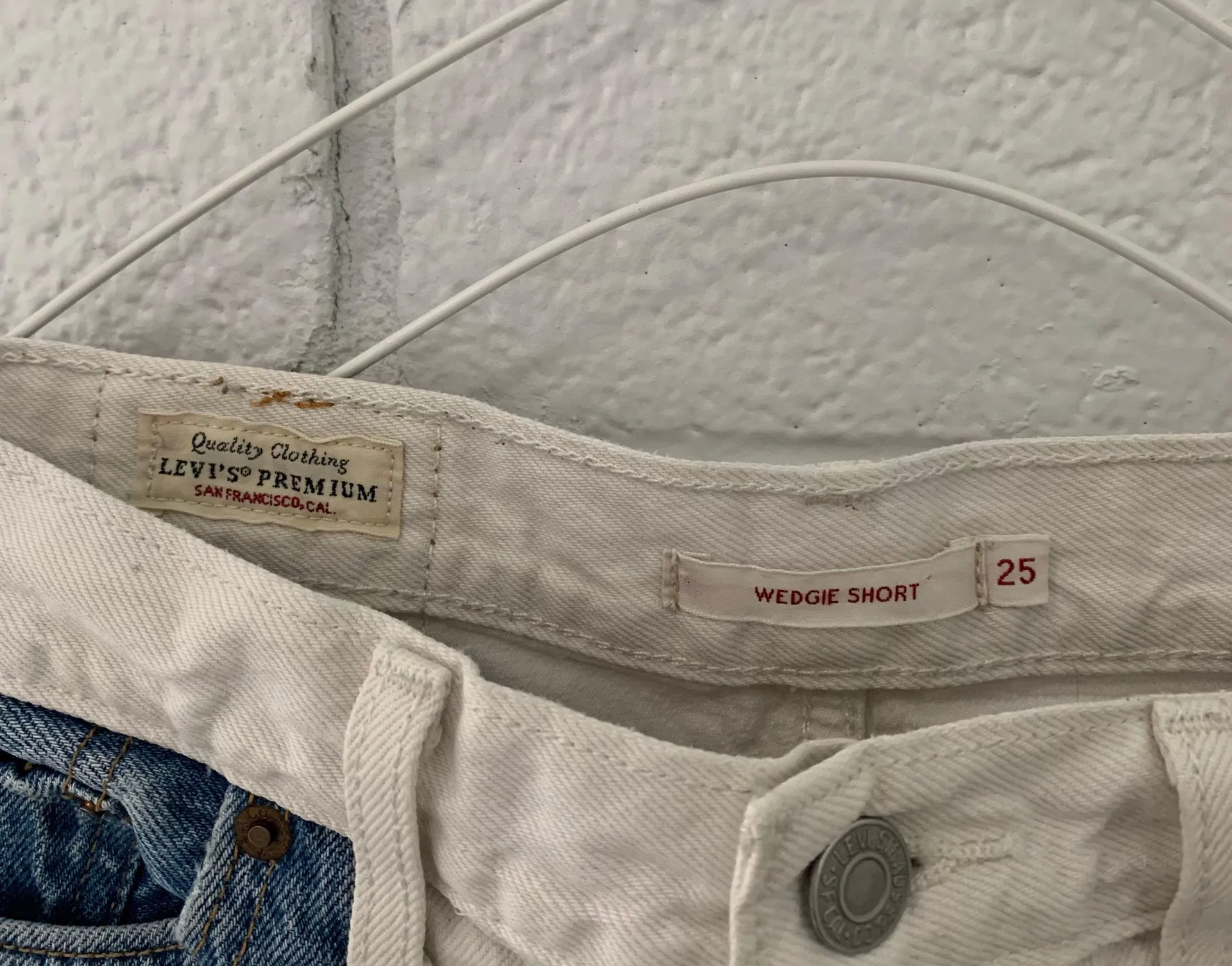 Levi’s Wedgie Short - Image 2