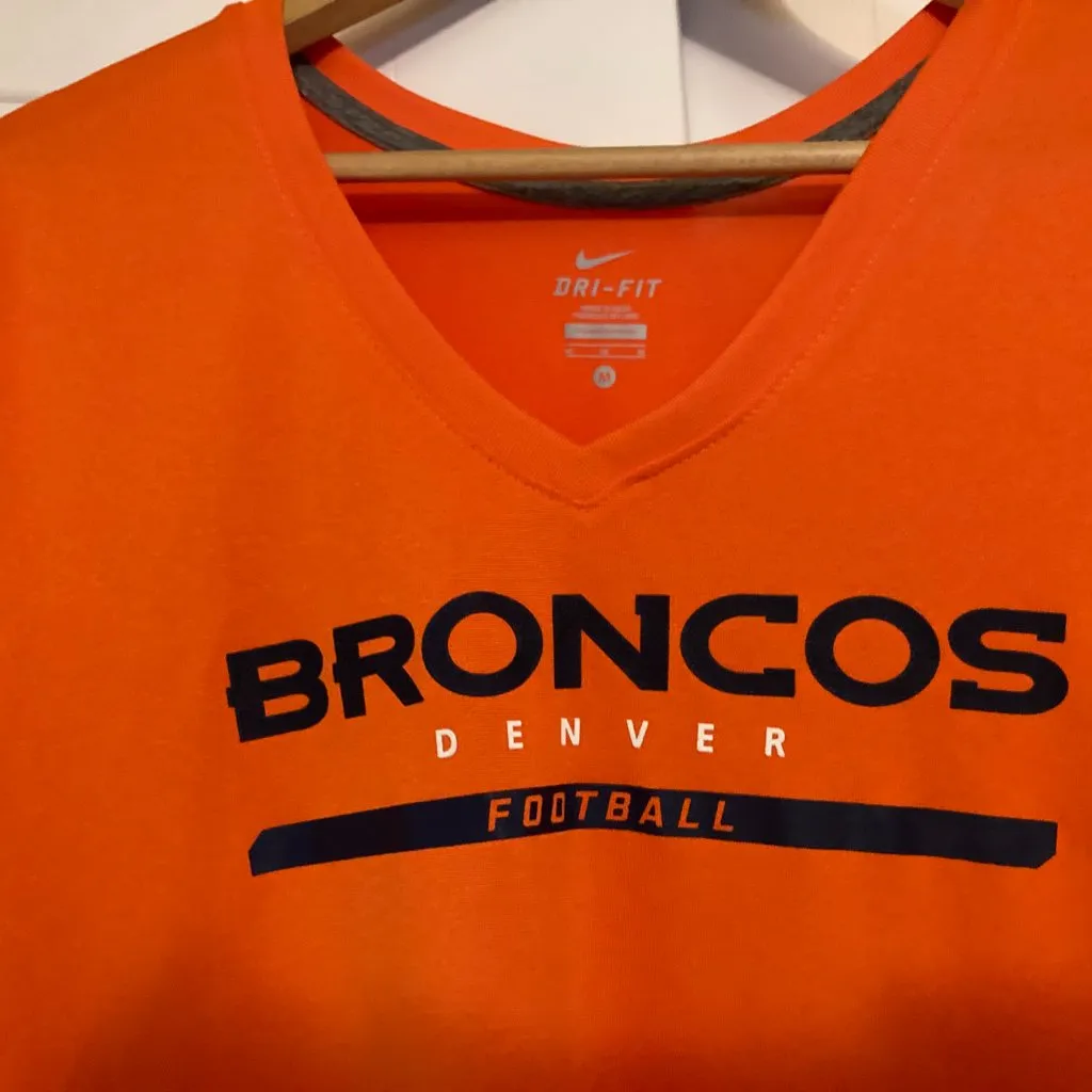 Denver Broncos Orange T Shirt Womens Medium Short Sleeve Nike Dri Fit NFL V Neck - Image 2
