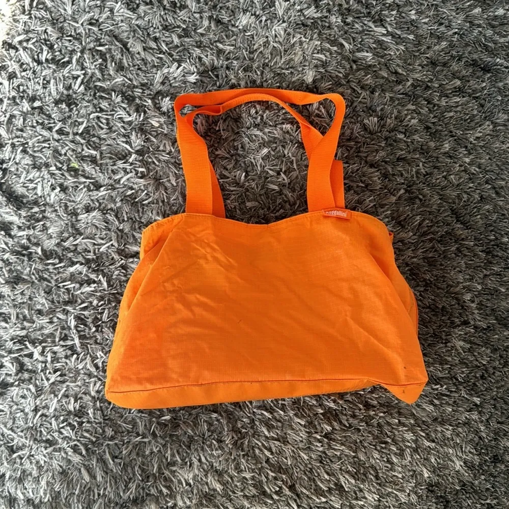 Baggallini orange carry all nylon tote large with pink lining - Image 7