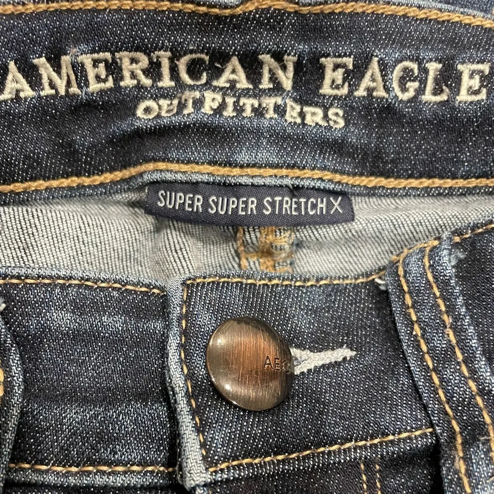 American Eagle Super Stretch Distressed Jeans - Image 4