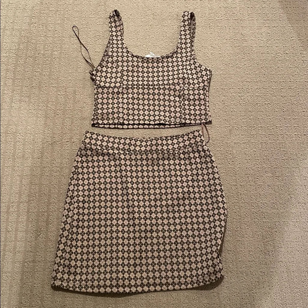 Pink Rose Brown and Tan Patterned Skirt Set - Image 3