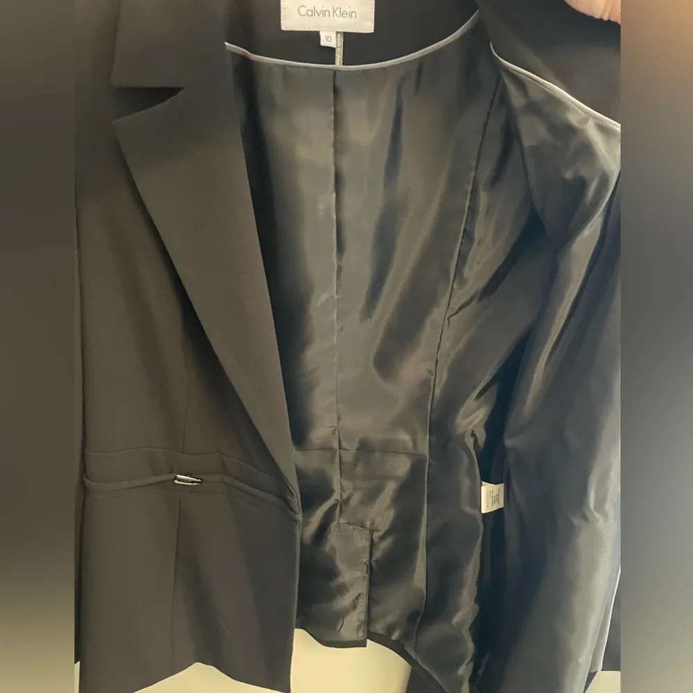 Black Two Piece Suit Jacket Pants Set women’s size 10 Interview - Image 8