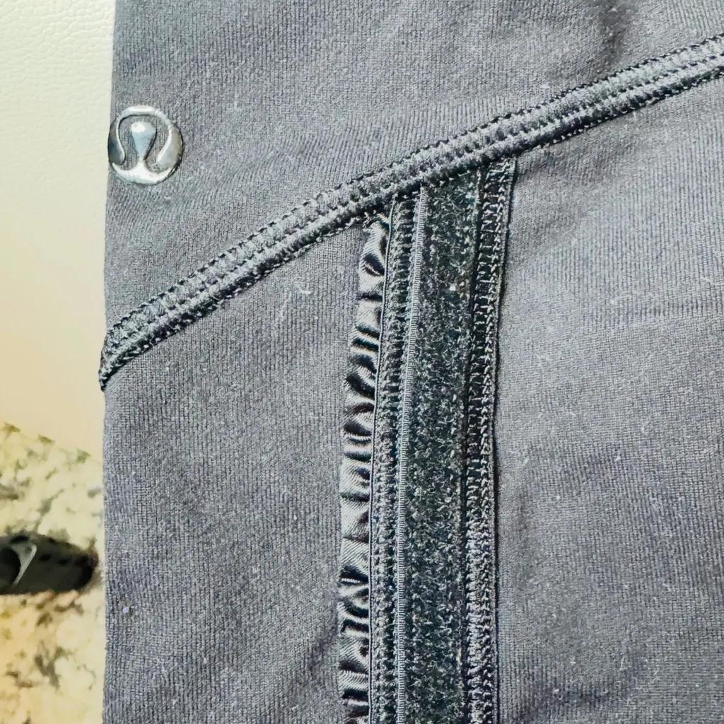 Lululemon Wunder Under Pant Special Edition Ruffle Black/Black Velvet (RARE) - Image 3