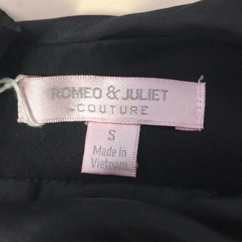 Romeo and Juliet Couture sleeveless dress size S - Image 2