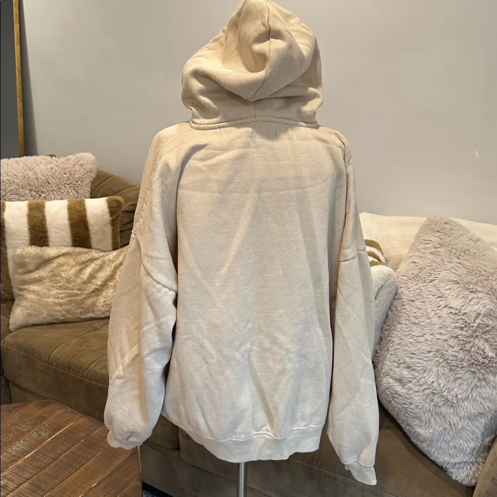 Boohoo Cream Hooded Sweatshirt - Image 3