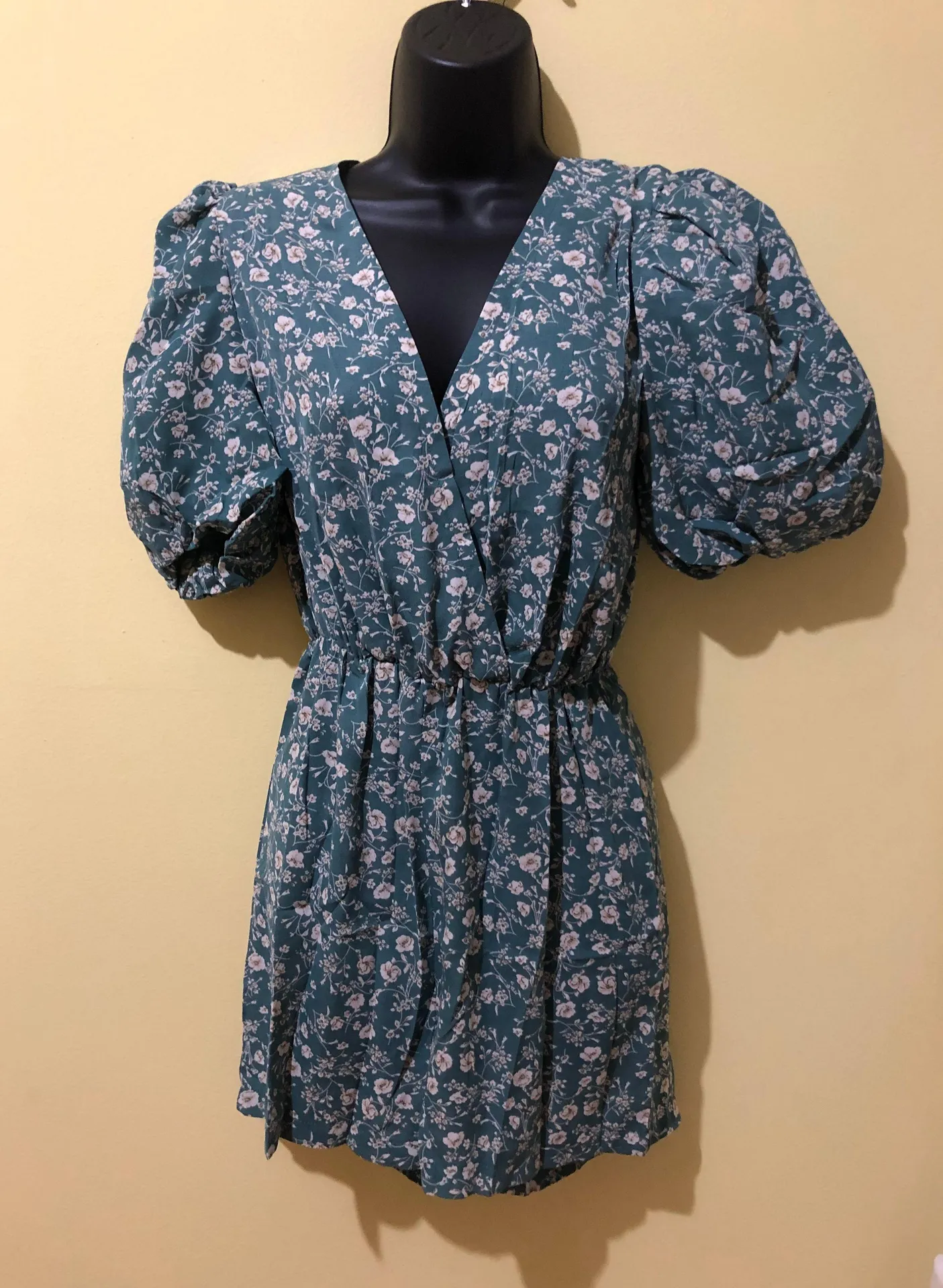 Stalk to Us Floral Puff Sleeve Romper - Image 2