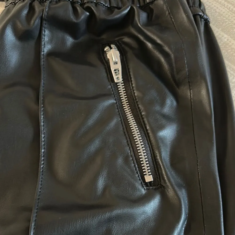 Blank NYC Women’s Black Faux Leather Jogger Zipper Pants - Size 27 - Image 2