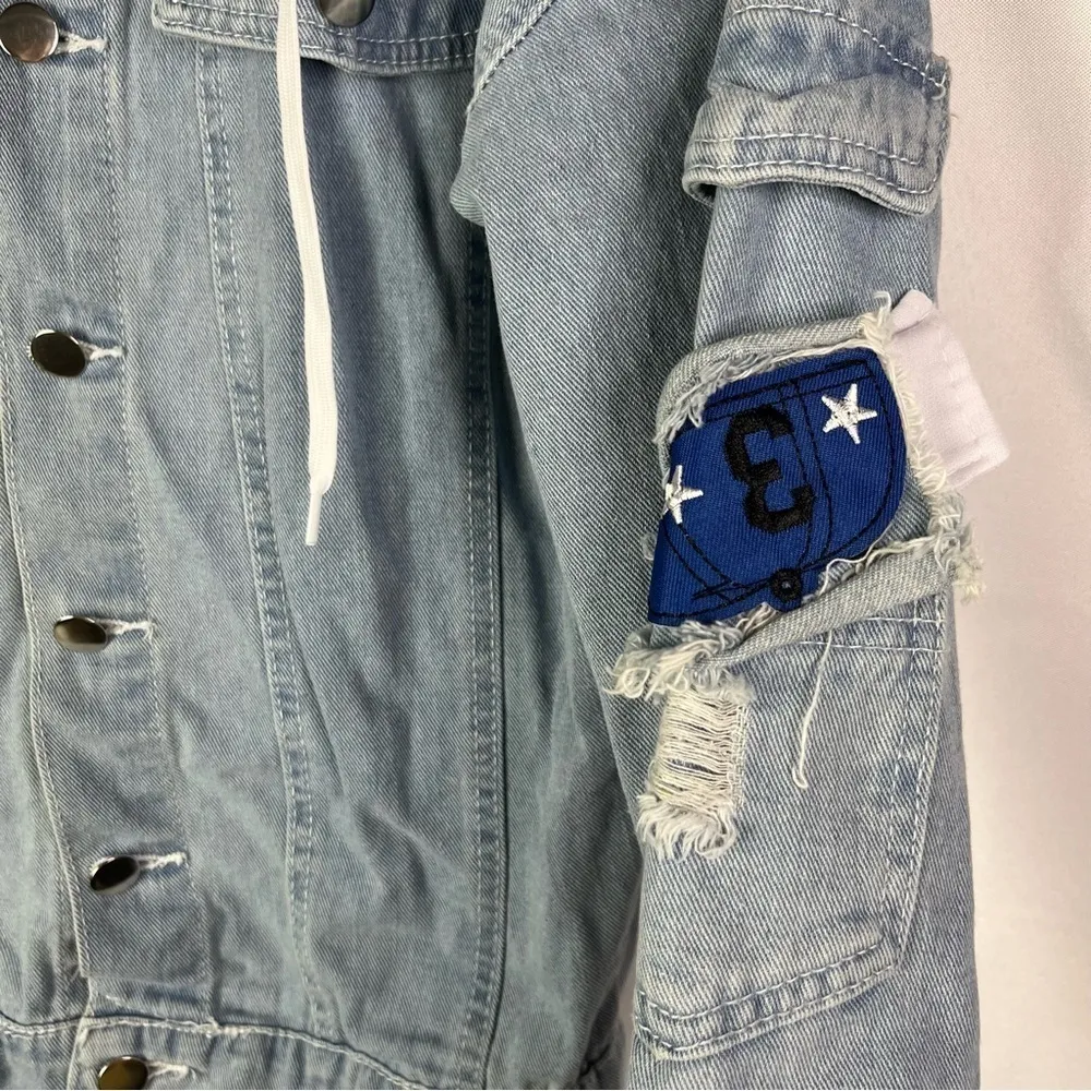 Boutique Light Blue Distressed Denim Spiderman Graphic S - Image 5