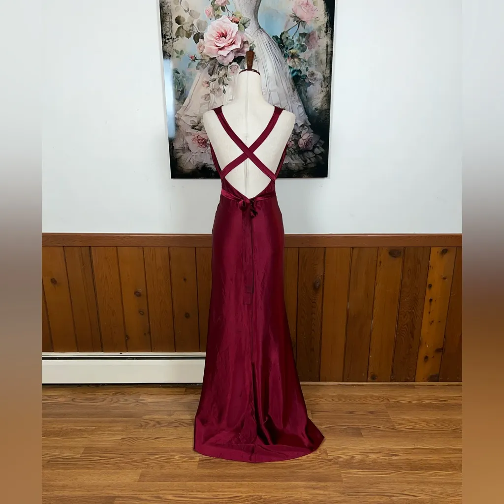 Gorgeous Vintage Y2K Nicole Bakti Ruby Satin Evening Gown! - Image 7