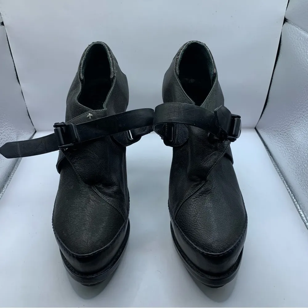 RAG & BONE New York Black Leather pumps Heels close toe Y2K straps Sz 38/Us 7.5 - Image 2