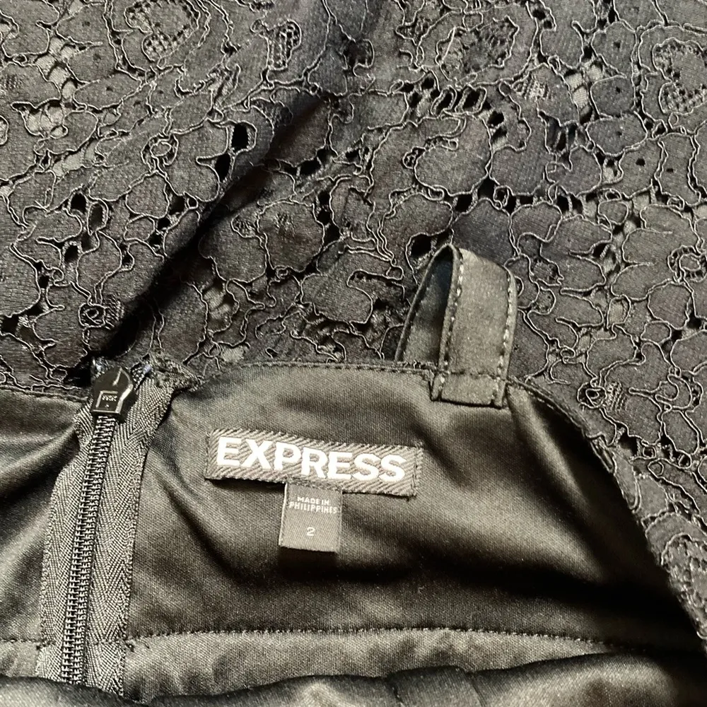 Express black lace piped sleeveless sheath dress - Image 2