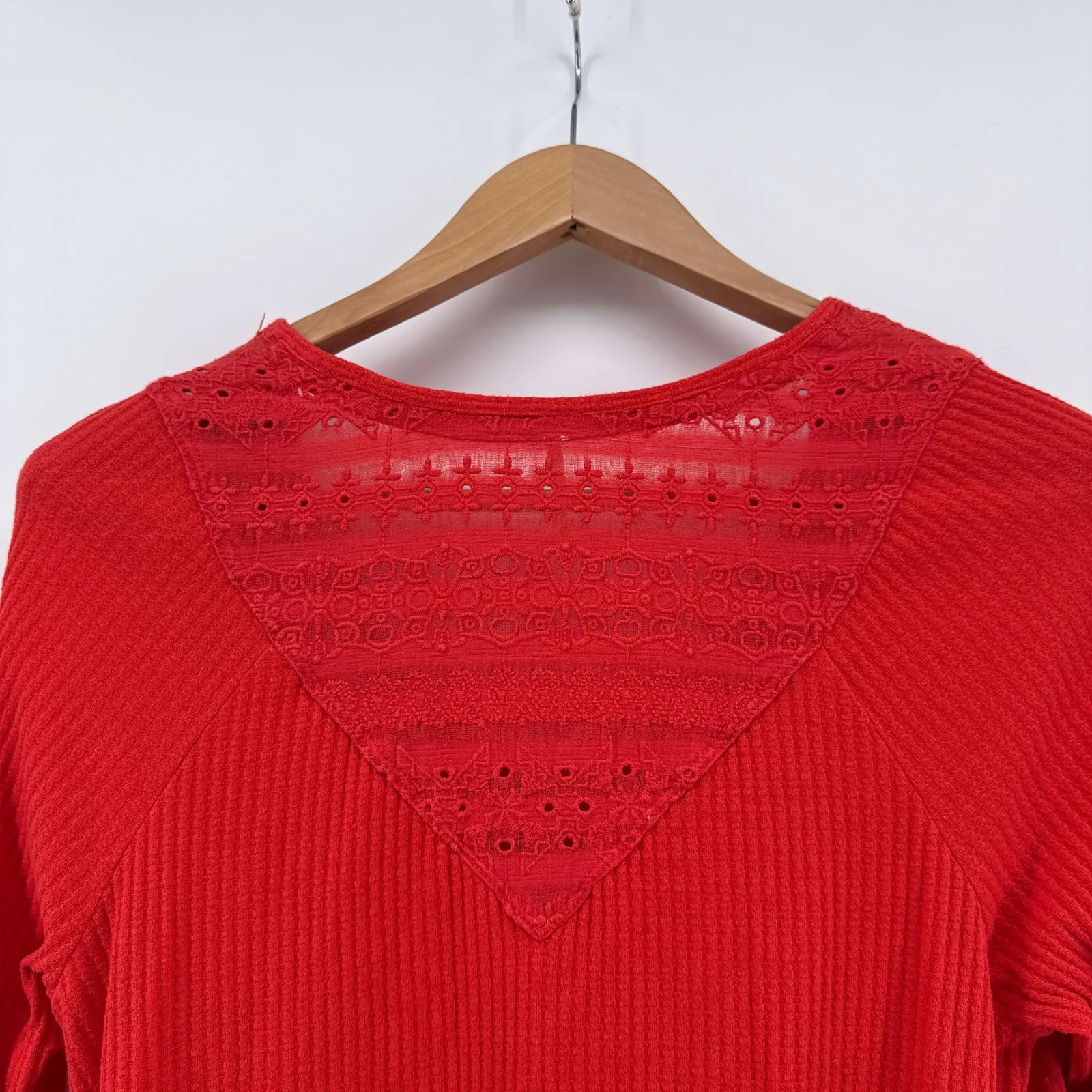 Free People Parisian Nights Red Lace Trim Ribbed Bell Sleeve V Neck Top Small - Image 6
