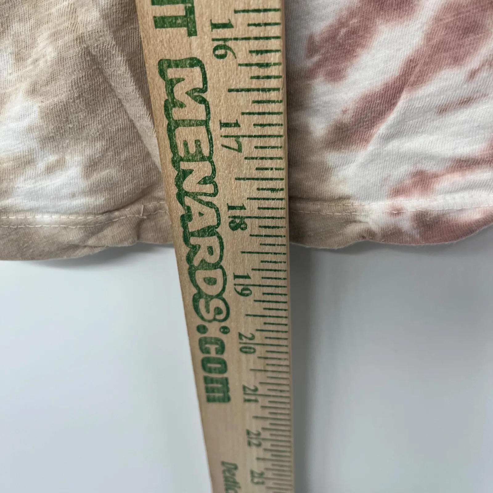 SO  Tie Dye Swirl Graphic Cropped Boxy T Shirt Women's Size L Cotton - Image 5