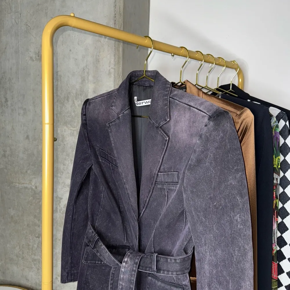 New Alexander Wang Self Belt Classic Boxy Blazer and High Waisted Slim Flare Set - Image 9