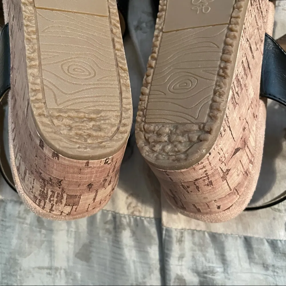 Life Stride Women’s Maple Wedge Black Sandals - Image 11