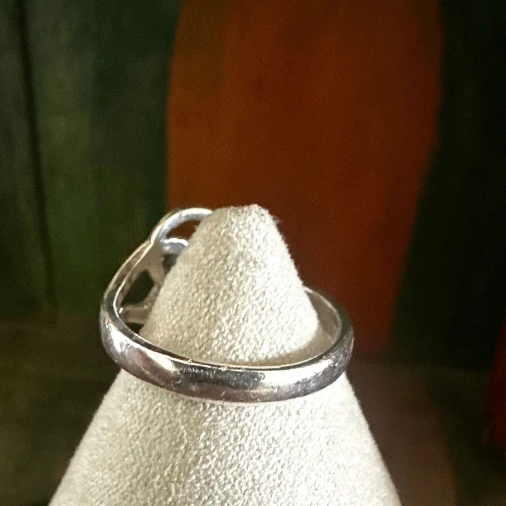 Sterling Silver Celtic Knot Ring - Image 5