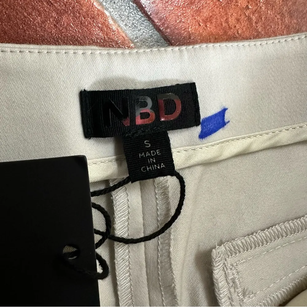 NWT NBD x Revolve Cropped Pants - Image 4