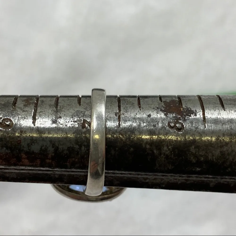 Silver Ring with Blue Faceted Setting - Image 2