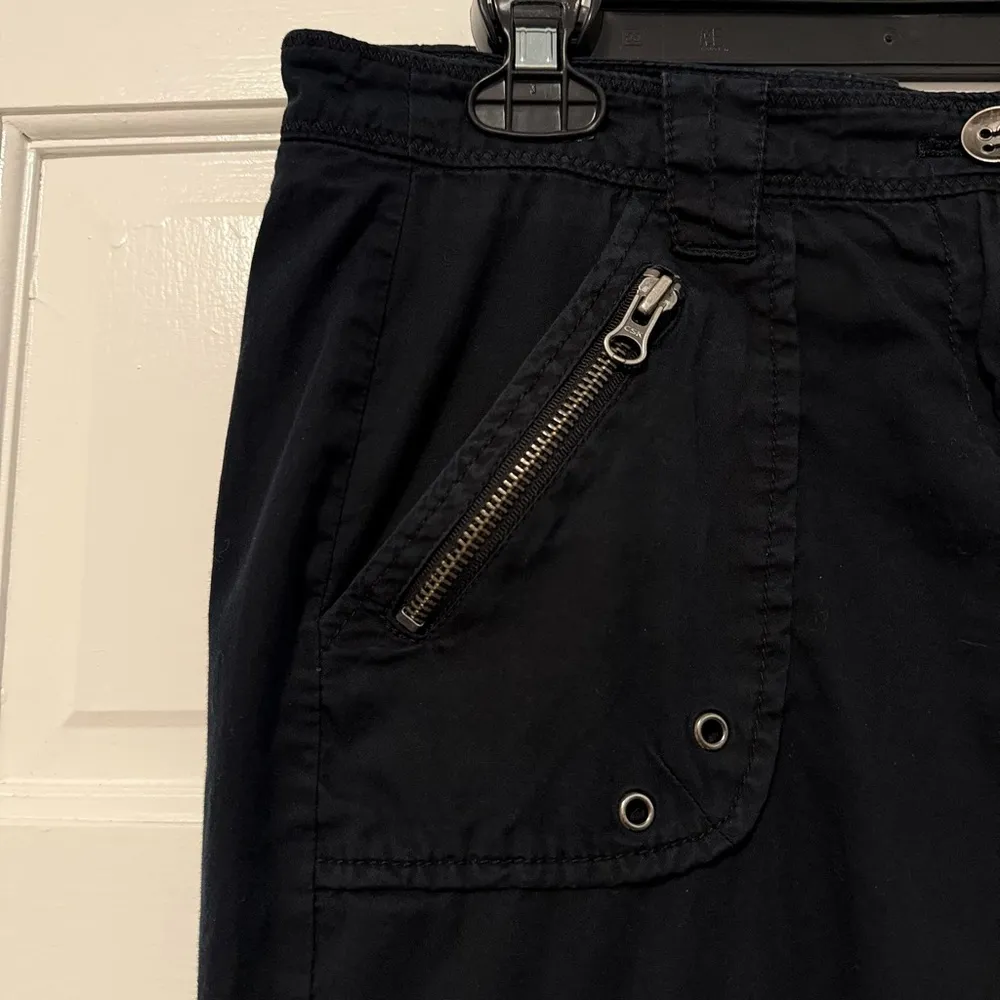 New York & Company 8 Pocket Mid Rise Ankle Cargo Pants Utility Black Size 4 - Image 2