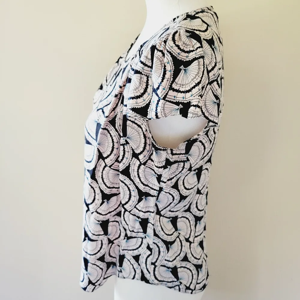 Billie & Blossom oriental fan print woven blouse size 10p - Image 4