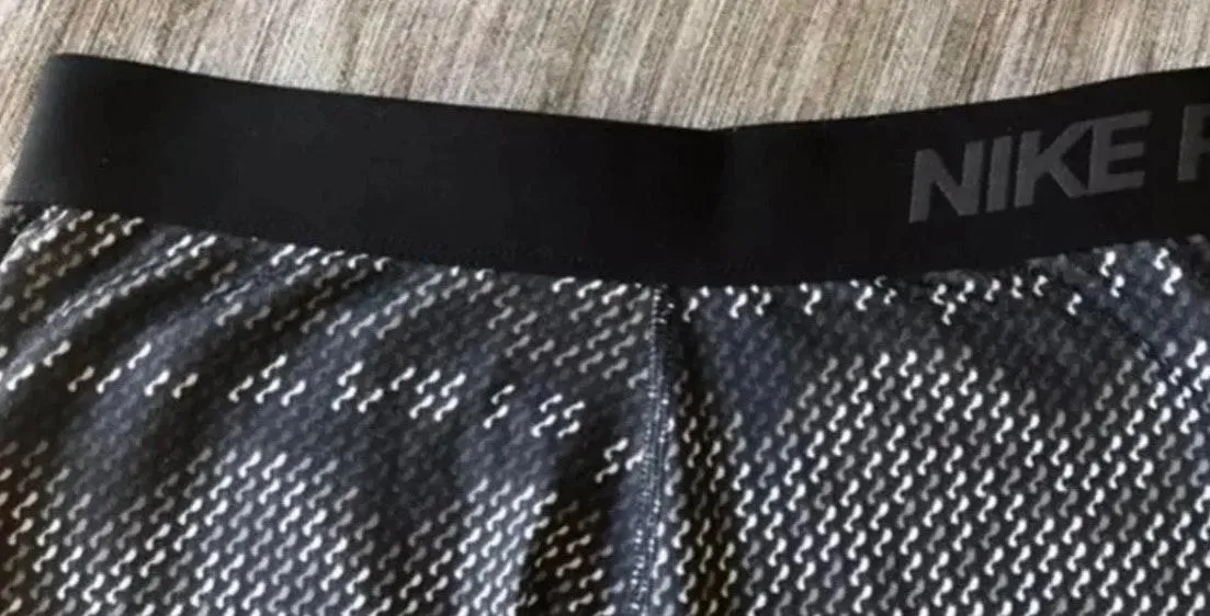 Pro Leggings - Image 4