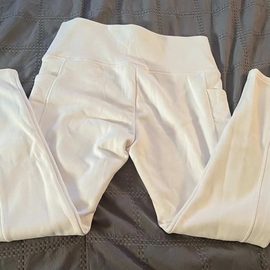 White thermal leggings nwot - Image 5