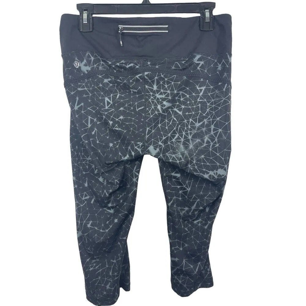 Lululemon Black Celestial Star Crop Pedal Pusher Size 10 Leggings Gym Athletic - Image 3