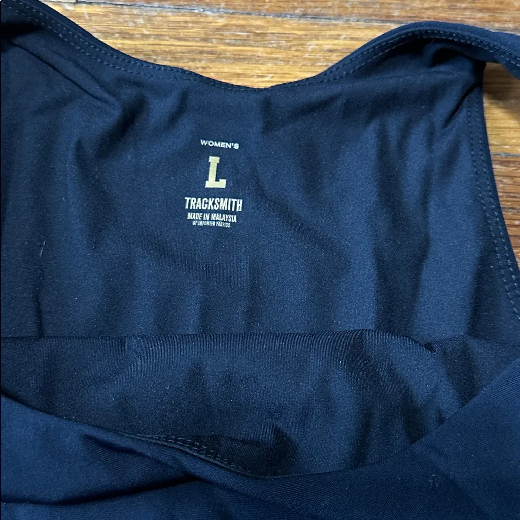 Tracksmith Cropped Running Top, Large Black - Image 2