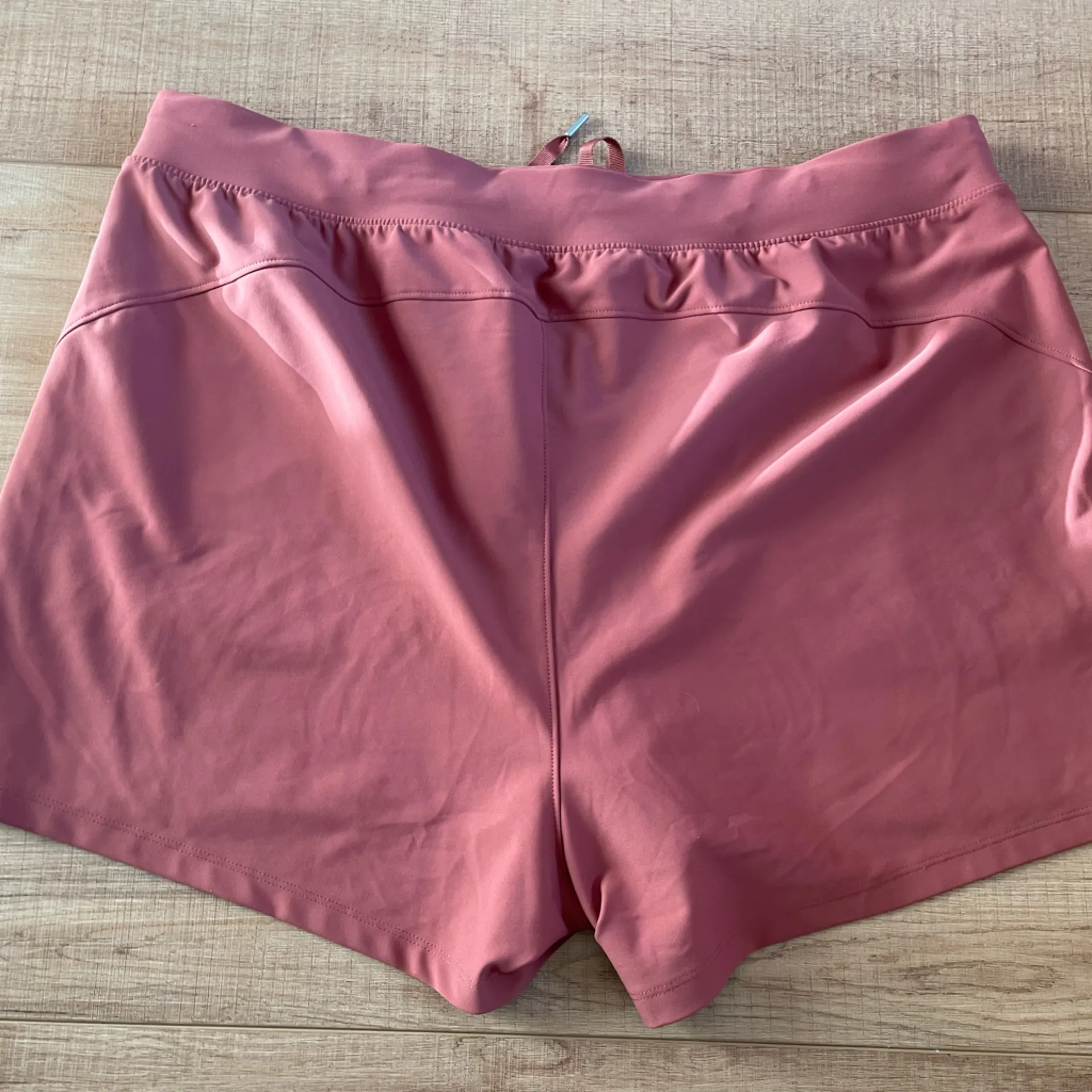 Bundle of 2 Old Navy Active Size XL Athletic Shorts PowerSoft Gray and Red Brown - Image 7