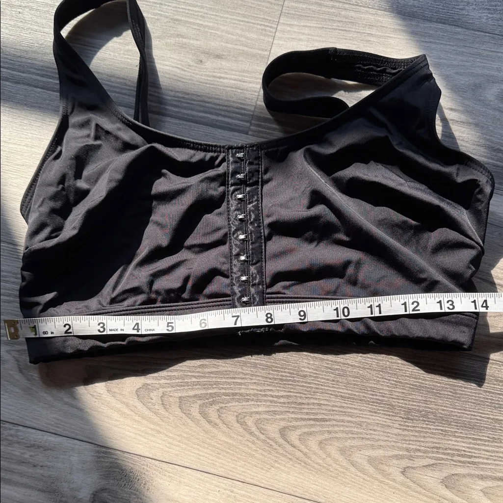 Black Women's black swim size large - Image 4