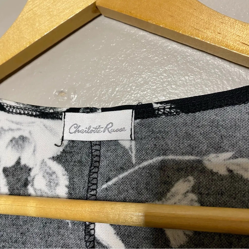 Vintage Charlotte Russe Black White Floral Knee Length Wrap Top Dress Size Large - Image 3