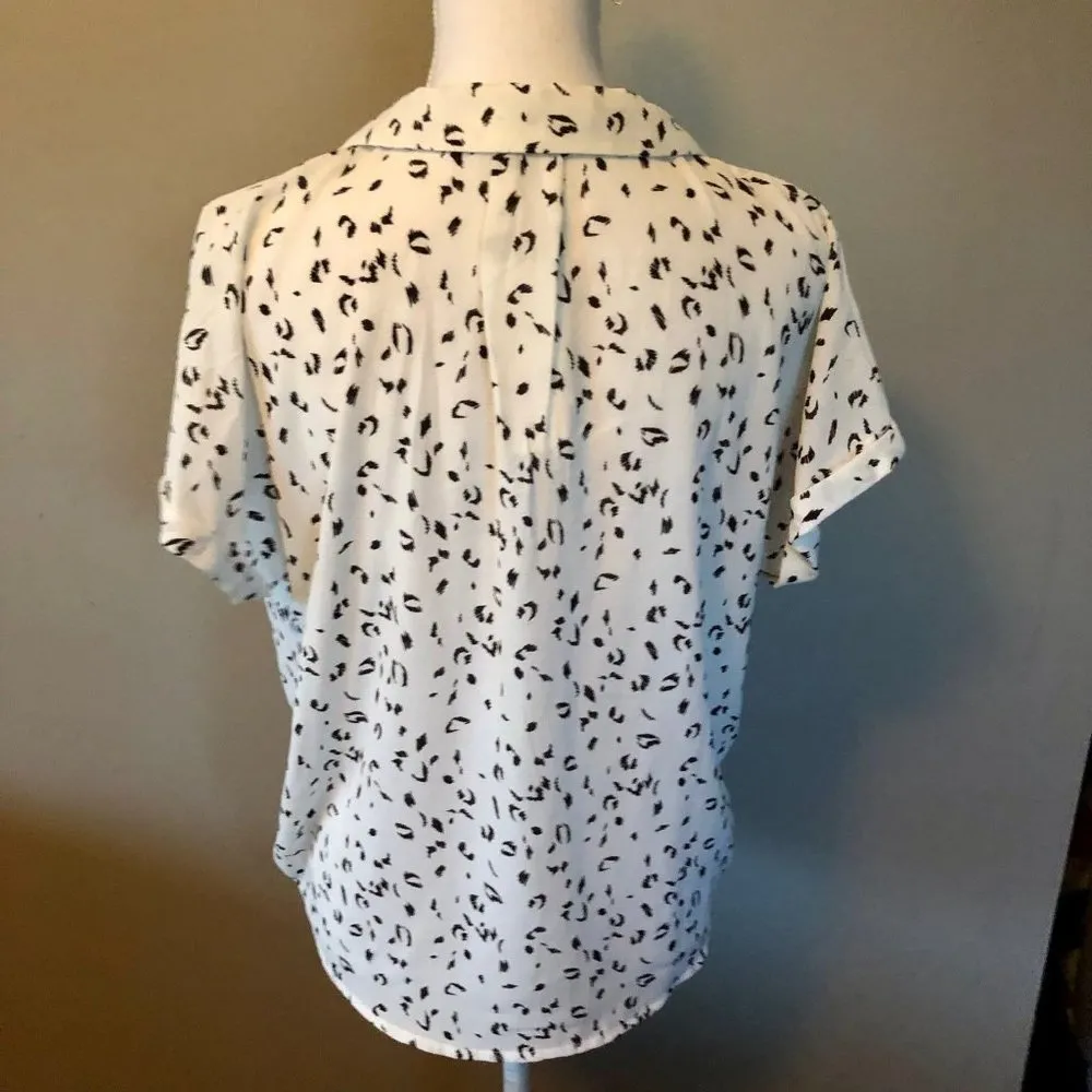 All in Favor Blouse Womens XS New Black White Abstract - Image 4