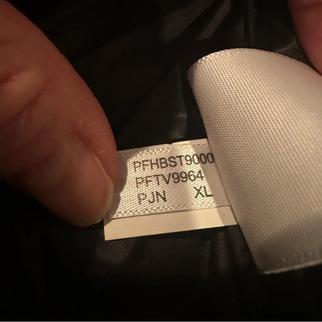 Calvin Klein Performance Cropped‎ Animal Print Vest Women's XL Black Quilted - Image 9