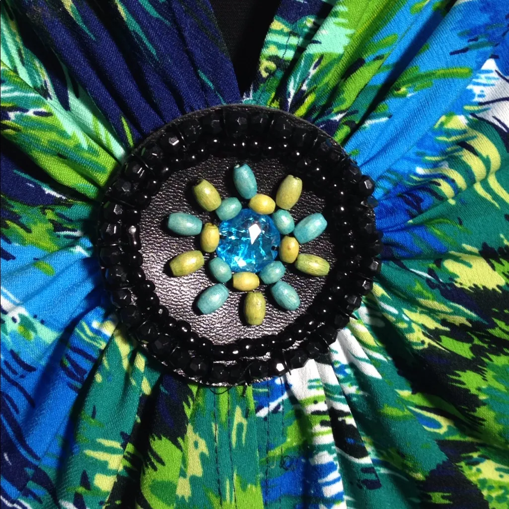 FINAL MARKDOWN Ladies' Notations Lined Top w/Medallion (S) - Image 3