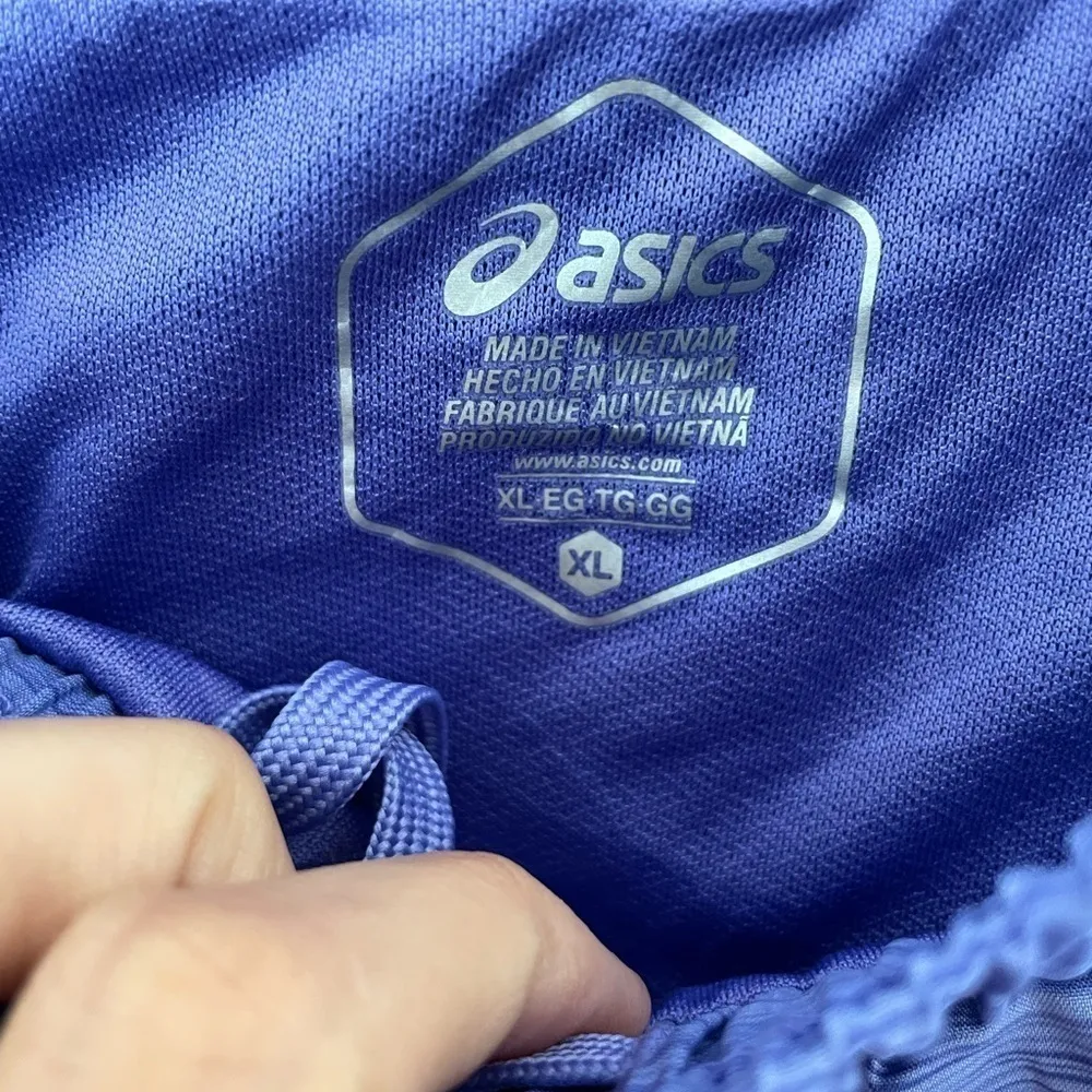 NWT ASICS Women’s Active Shorts size XL - Image 5