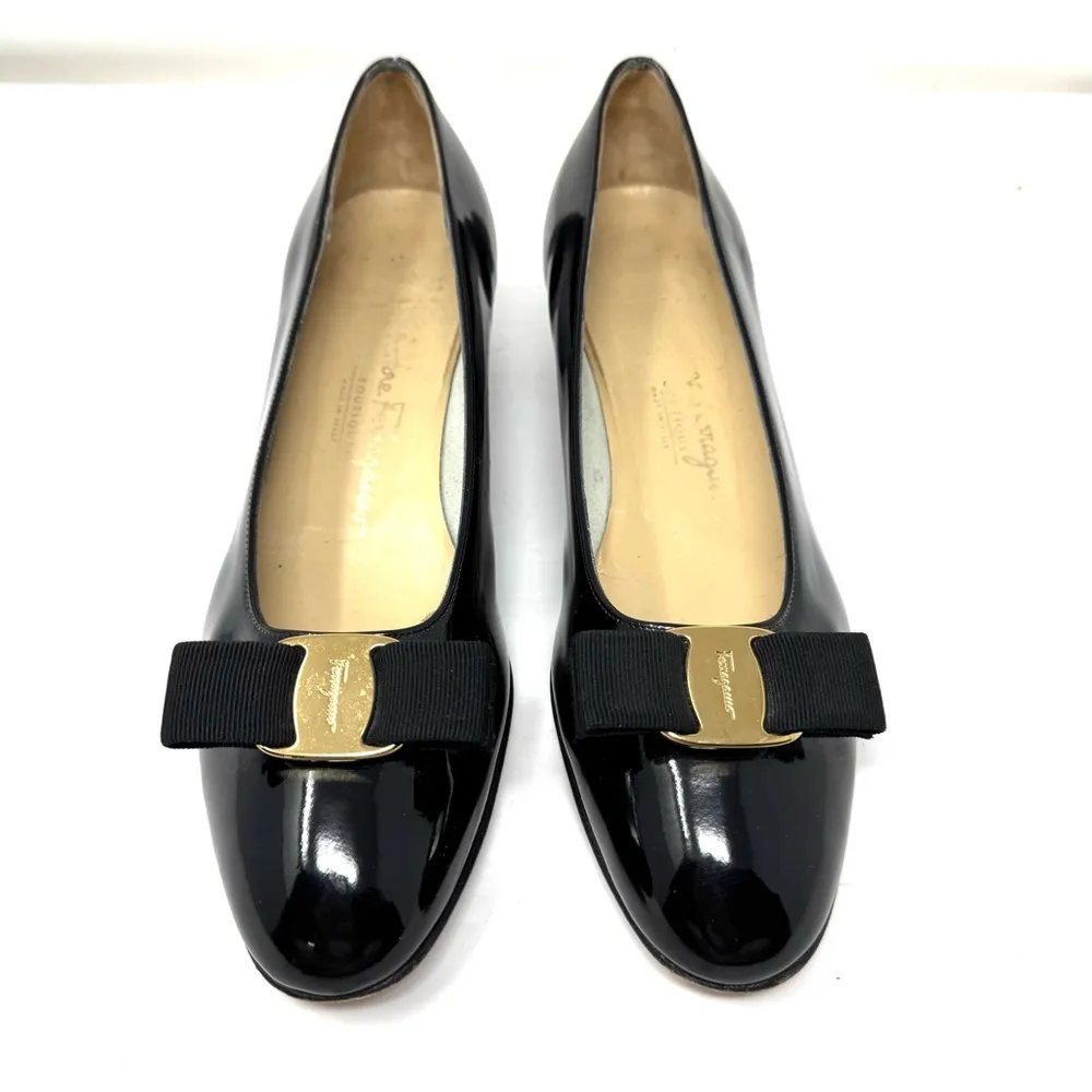 SALVATORE FERRAGAMO black patent leather bow flats, made in Italy, size 9.5B - Image 2