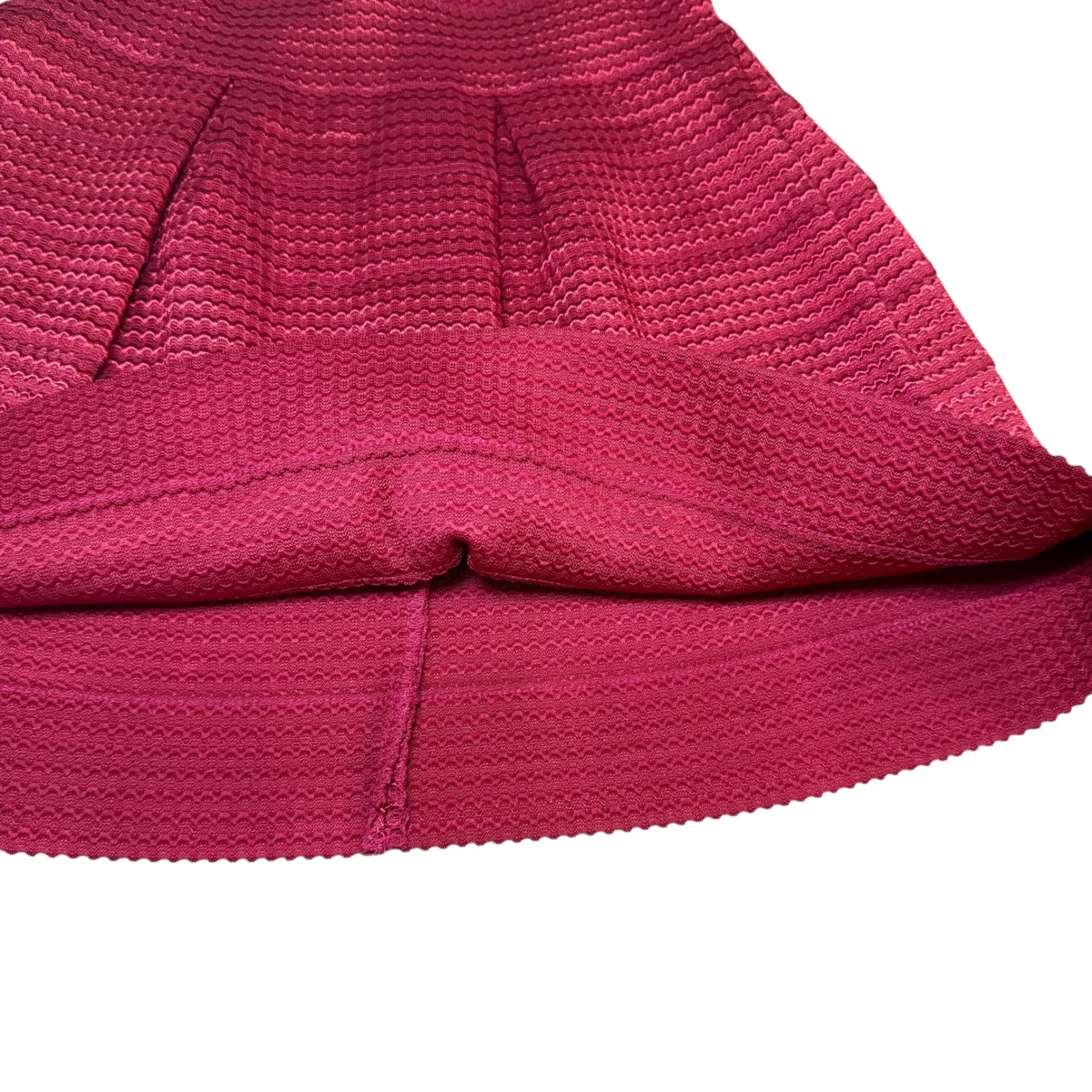 Dniina Red Textured Pleated Mini Skirt Party Cocktail Going Out Size M Size M - Image 3