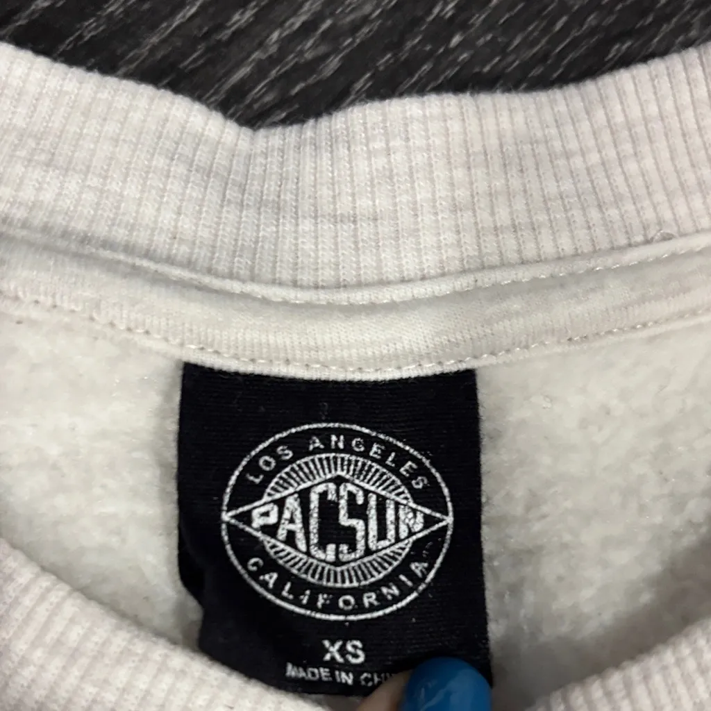 Pacific Sunwear Cream Crewneck Sweater Gray Size XS - Image 2