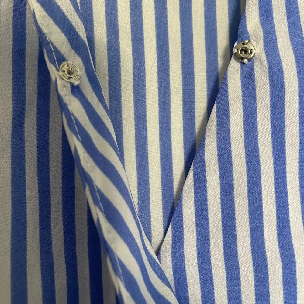 NWT Bishop & Young Blue & White Striped Wrap Blouse, Size XS - Image 5