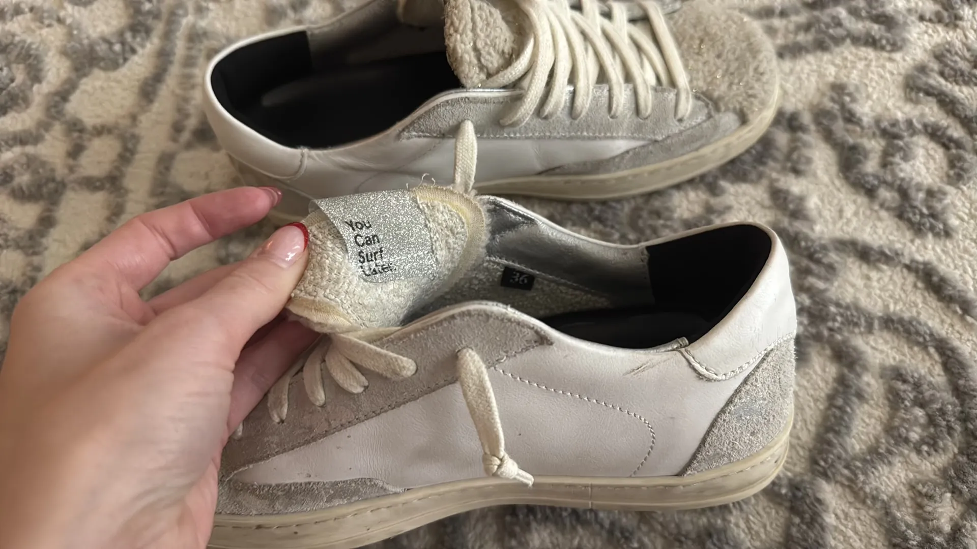 P448  Sneakers - Image 2