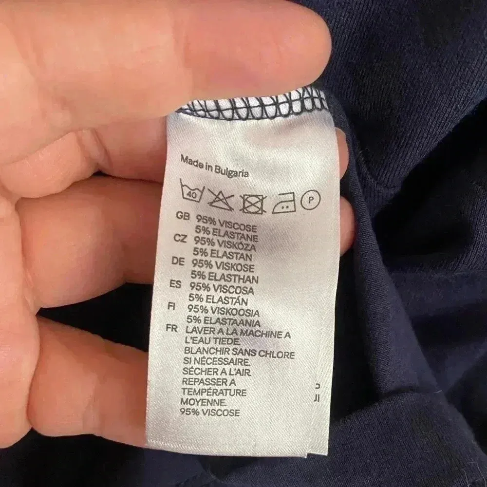 🆕H&M Navy Front Twist Dress M🆕 - Image 7