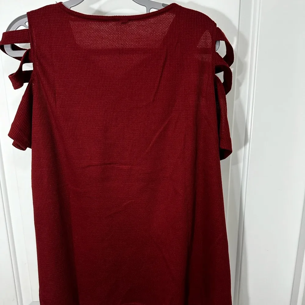 Unbranded Cotton PolyesterWaffle Knit Cold Shoulder 1/4 Zip EUC Size Medium Red - Image 4